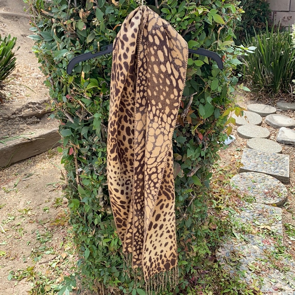 EUC brown, animal print long scarf